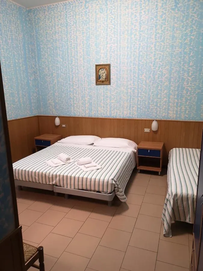 Locanda Del Pellegrino Roncobillaccio Hotel